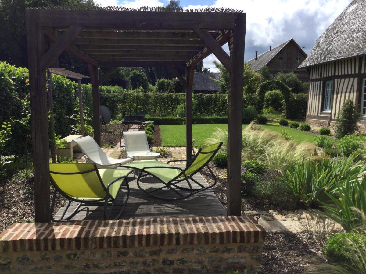Le Clos-Masure De Beatrice Montreuil-en-Caux Exterior foto